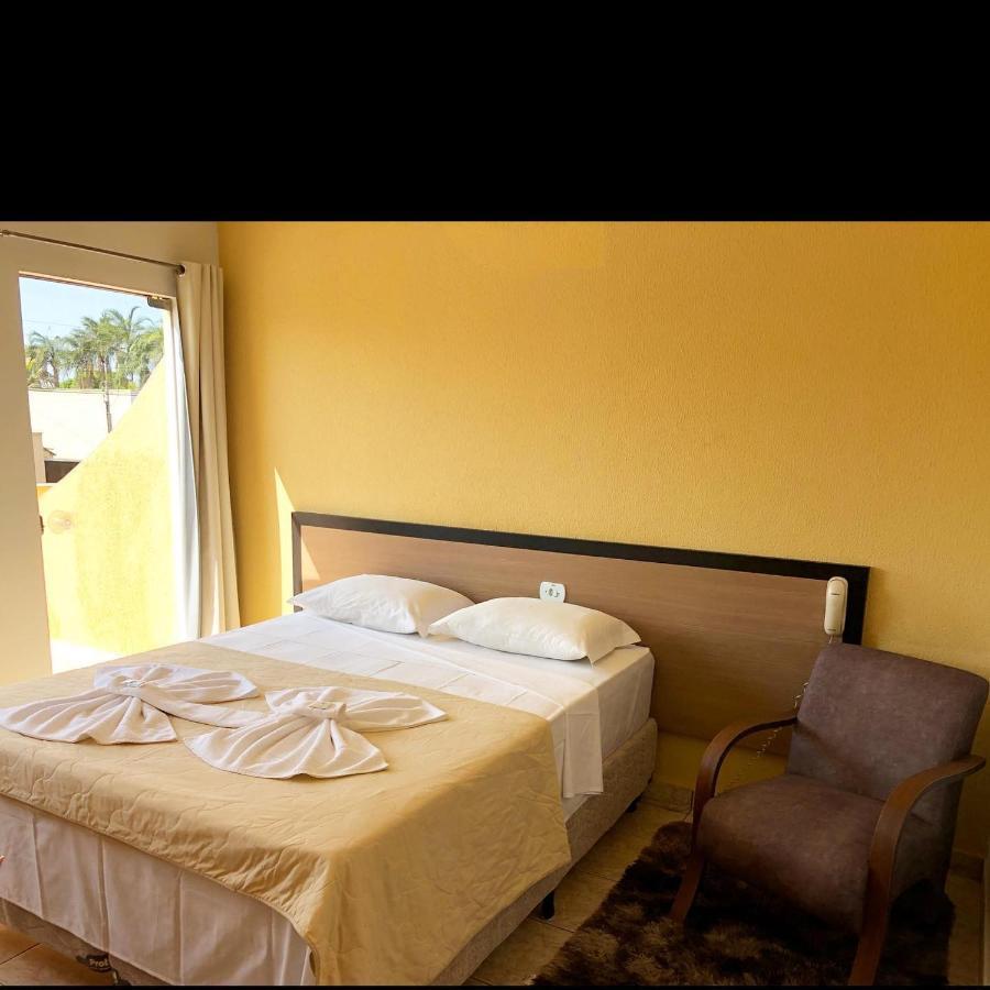 Flip Palace Hotel Buriti Alegre Eksteriør billede