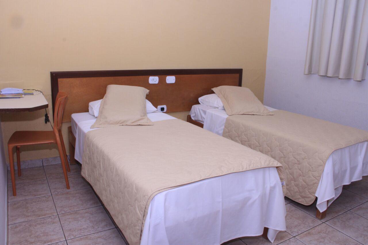 Flip Palace Hotel Buriti Alegre Eksteriør billede